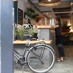 コバ ホステル *