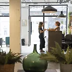 コバ ホステル *